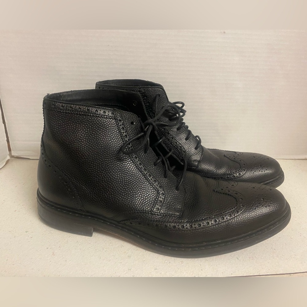 Cole Haan Black Men’s Chukka Wingtip Lace-Up Boots